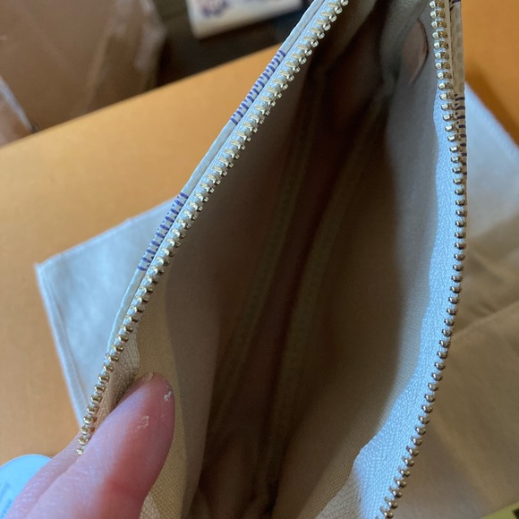 Authentic Louis Vuitton mini pochette in damier azur with Giraffes - Picture 4 of 6